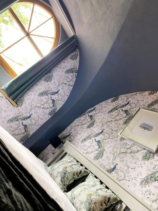 Stay In A Castle! Unique & Luxurious Historical Apartment, Self Contained, Free Parking & Wi-Fi Chester Extérieur photo